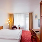 Caravelle Im Park Hotel 3*