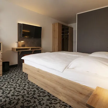 Caravelle Im Park Hotel 3*