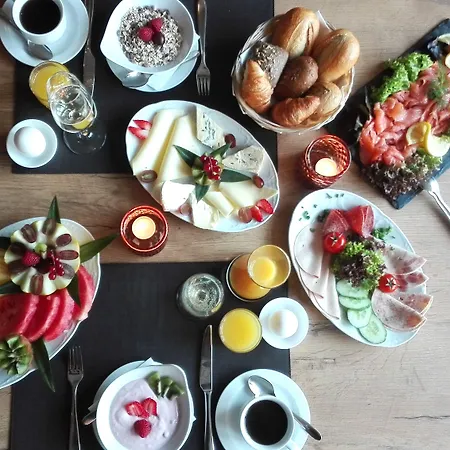 Hotel Caravelle Im Park 3*