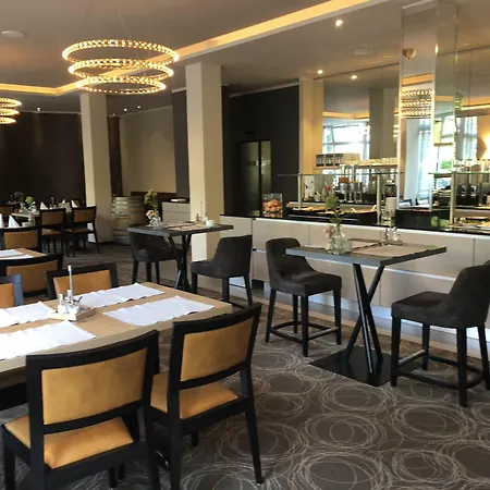 Caravelle Im Park 3*