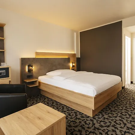 Caravelle Im Park Hotell