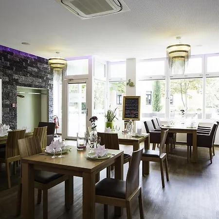 Hotel Caravelle Im Park