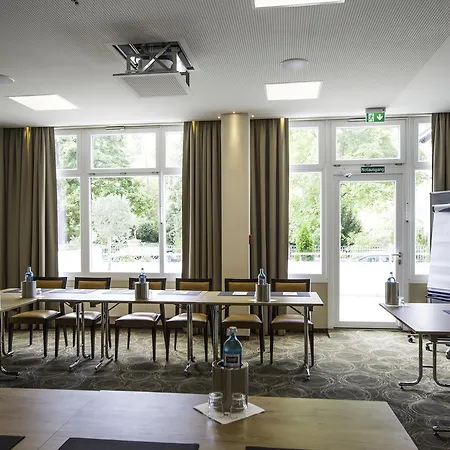 Caravelle Im Park Hotel