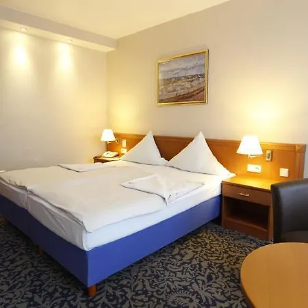 Hotel Caravelle Im Park 3*