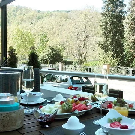 Caravelle Im Park Hotel 3*