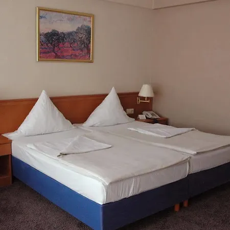 Hotel Caravelle Im Park