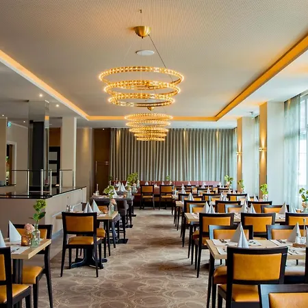 Caravelle Im Park Hotel