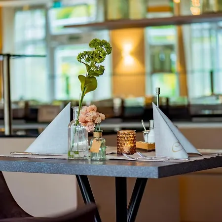 Caravelle Im Park Hotel 3*