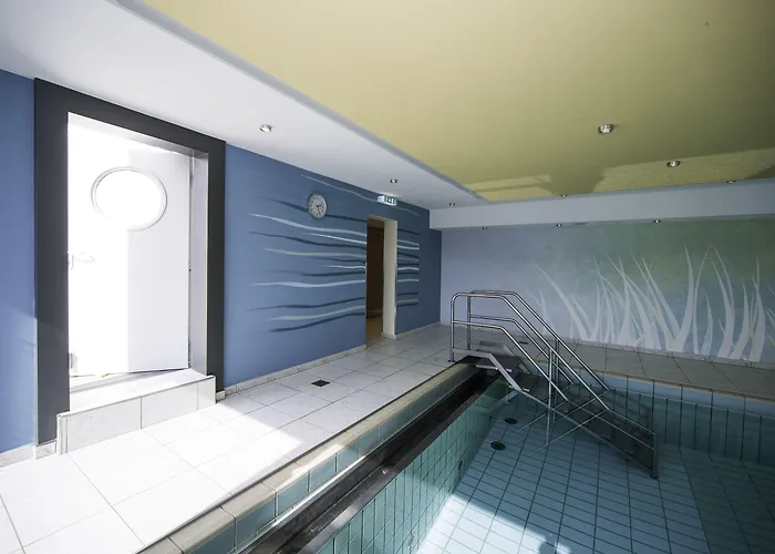 Caravelle Im Park Hotel