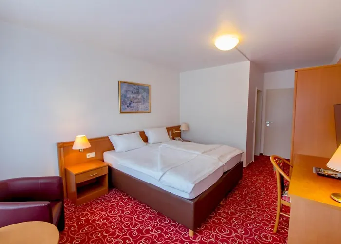 Caravelle Im Park 3*